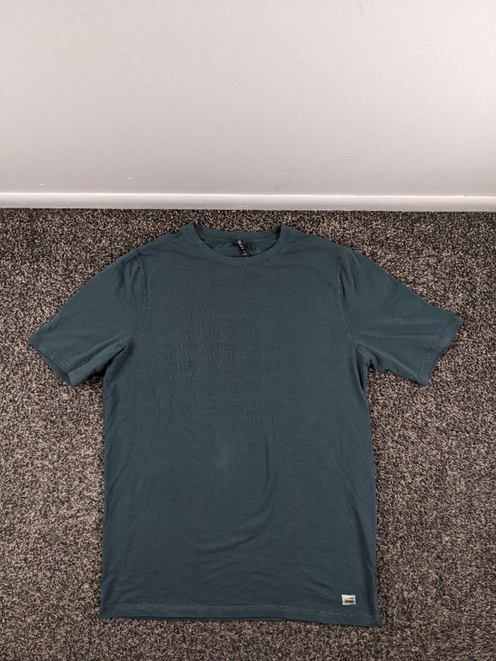 Vuori Shirt Tuvalu Crew Neck Pima Cotton Tee Steel Blue V101 Mens Small
